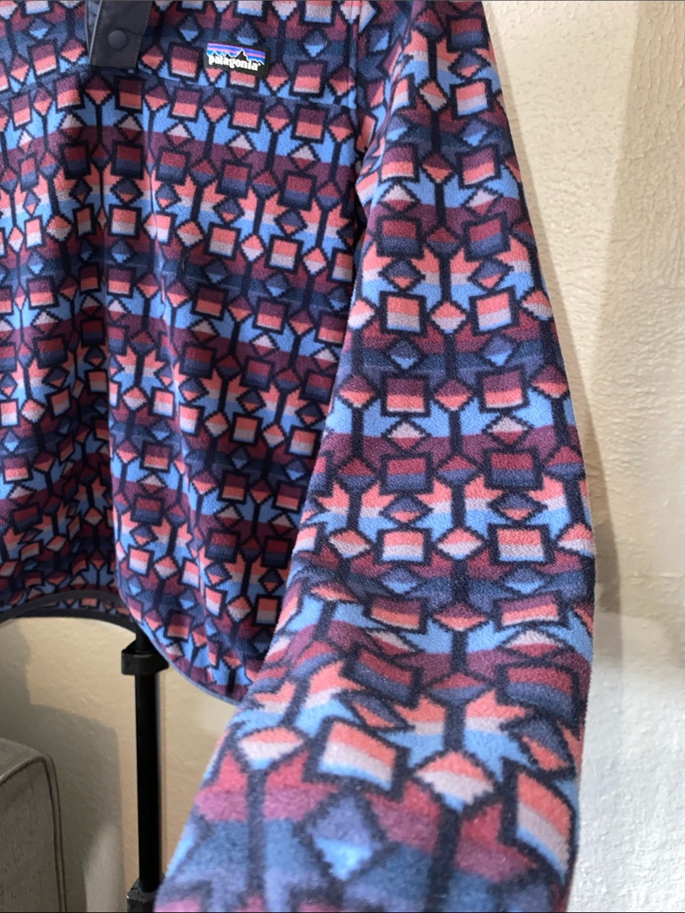 Patagonia Pullover Loose Snap Placket Polyester Fleece Geometric Outdoors Small - Picture 7 of 12